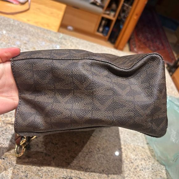 Michael Kors Chain Tote Bag - Picture 10 of 14